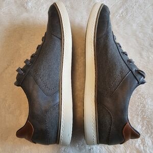 Crown Vintage Men's Gray and Brown Sleek Sneakers Size 11, True To Size